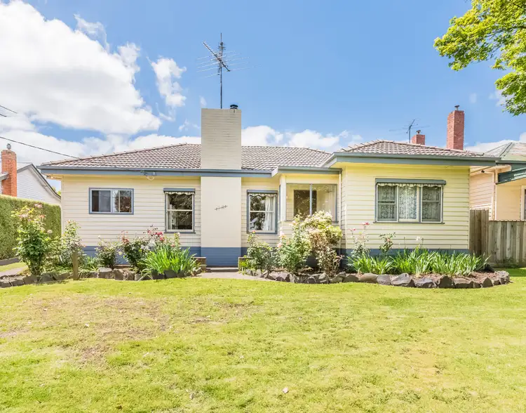14 Hearn Street, Drouin VIC 3818