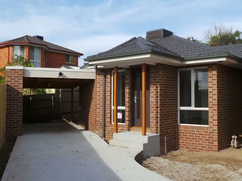 Main view of Homely unit listing, 4/32 Monteith Crescent, Endeavour Hills VIC 3802