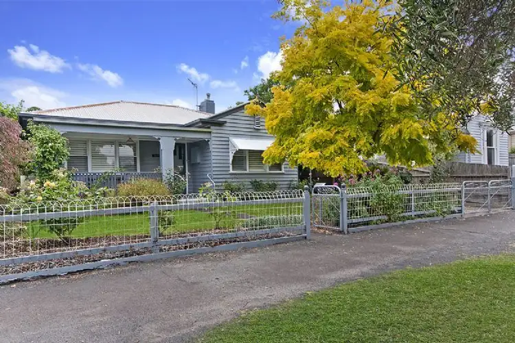 1 Cox Street, Port Fairy VIC 3284