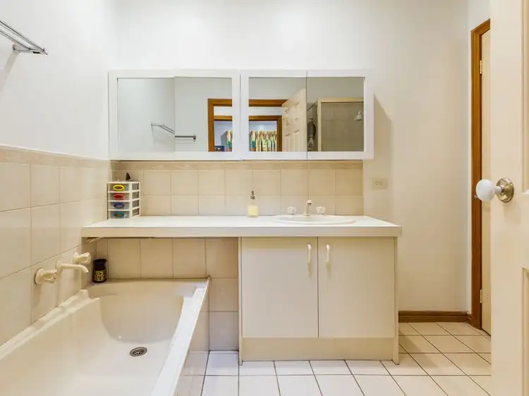 Fifth view of Homely unit listing, 2/5 Irving Street, Mount Waverley VIC 3149