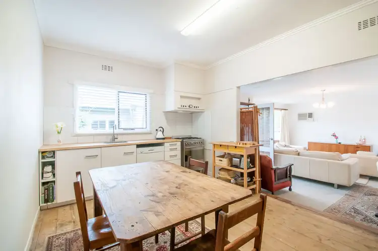 Fifth view of Homely house listing, 14 Centre Avenue, Warragul VIC 3820