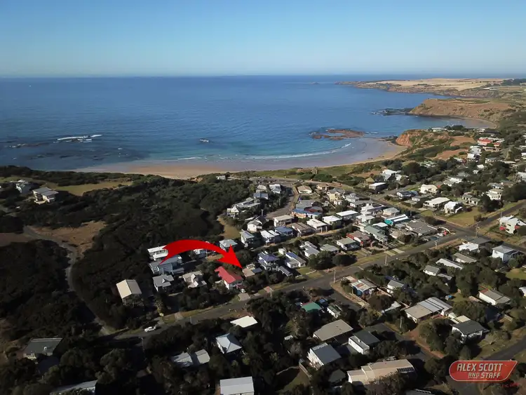 11 MARLIN STREET, Smiths Beach VIC 3922