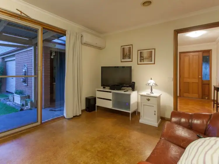Sixth view of Homely house listing, 8 Huntly Court, Langwarrin VIC 3910