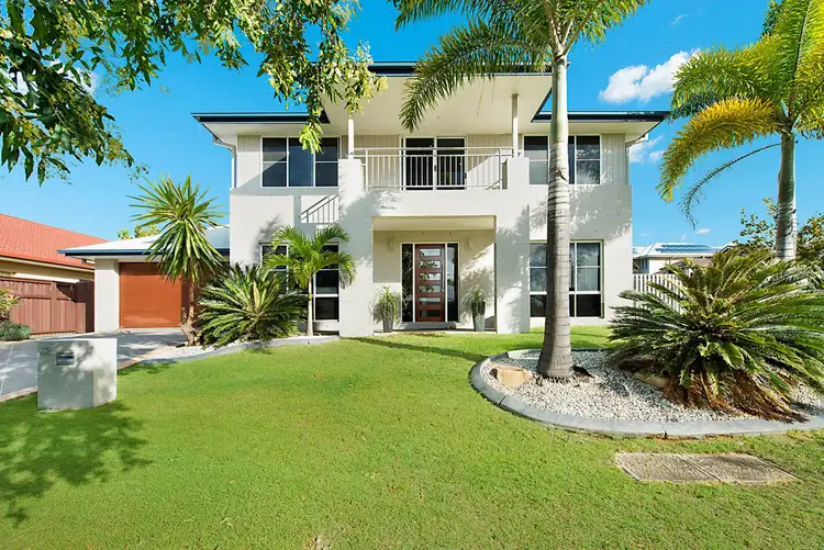 32 Marsh Parade, North Lakes QLD 4509