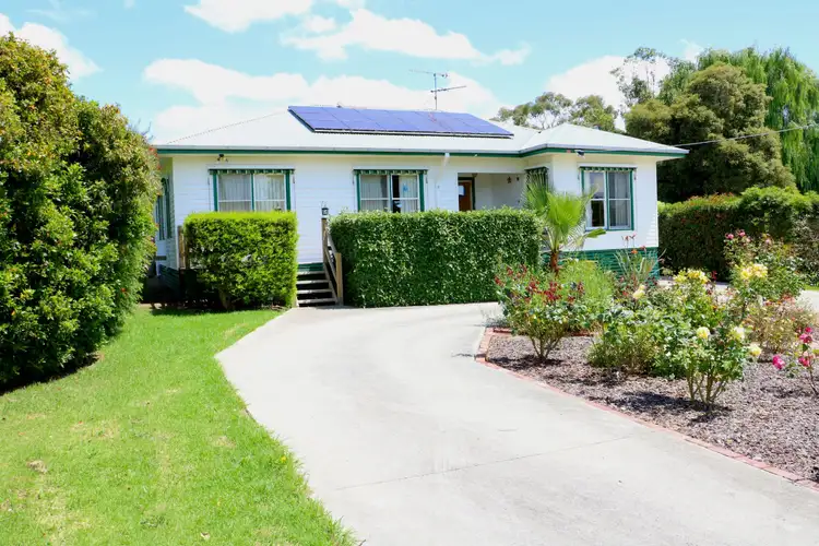 7 QUEEN STREET, Loch VIC 3945