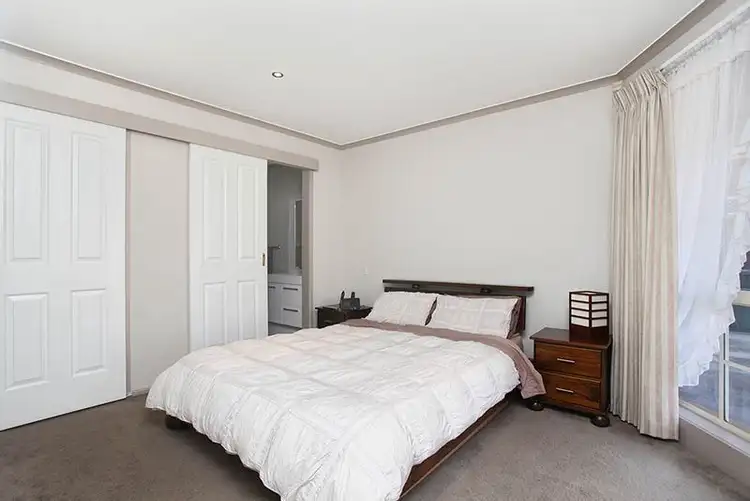 Fourth view of Homely house listing, 19 Kiparra Close, St Albans VIC 3021