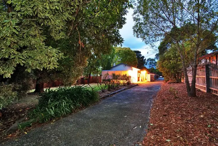 6 Berry Road, Bayswater North VIC 3153