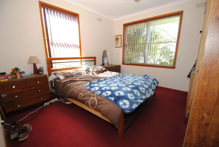 Fifth view of Homely house listing, 8 BYRNE STREET, Leongatha VIC 3953