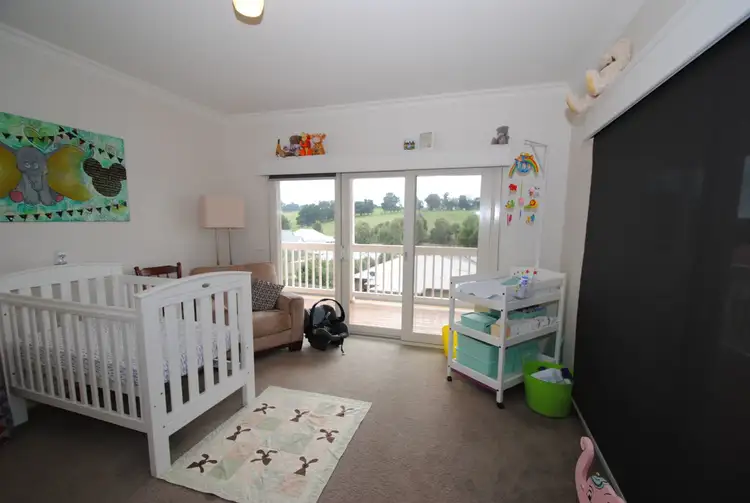 Fifth view of Homely house listing, 3 FLORASTON DRIVE, Leongatha VIC 3953