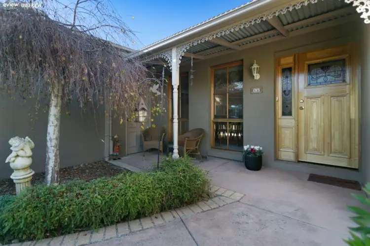 18 Balmoral Court, Frankston South VIC 3199