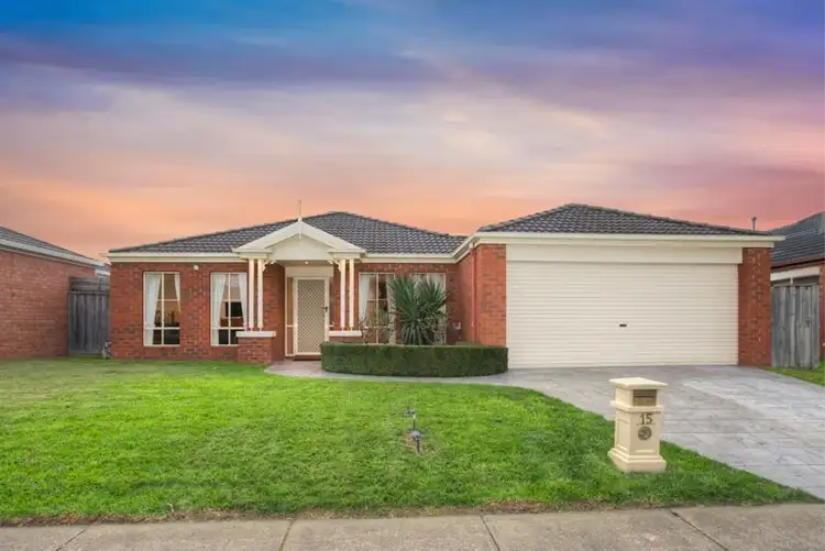 15 Hallmark Drive, Narre Warren South VIC 3805