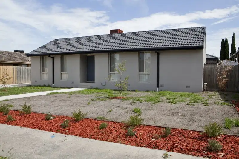 Main view of Homely unit listing, 1/3 Cormorant Close, Endeavour Hills VIC 3802