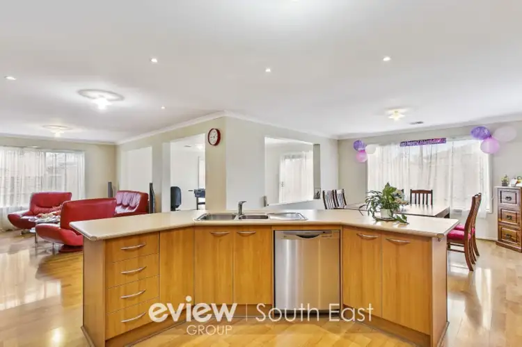 Fifth view of Homely house listing, 4 Parkvista Place, Berwick VIC 3806