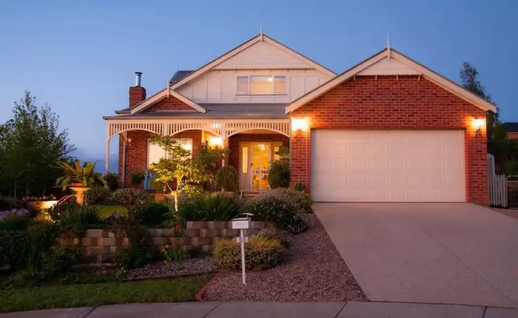 11 Wordsworth Court, Drouin VIC 3818