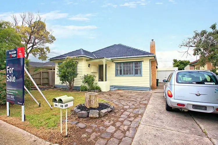 8 Baynton Avenue, Sunshine North VIC 3020