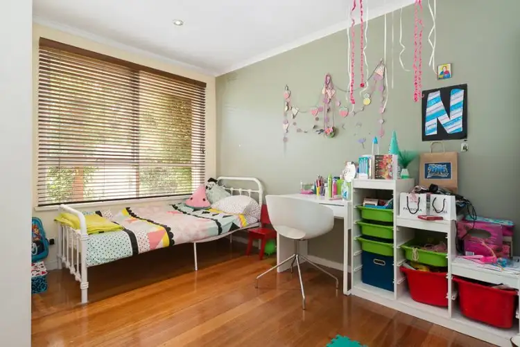 Sixth view of Homely unit listing, 1/37 Broadway, Bonbeach VIC 3196