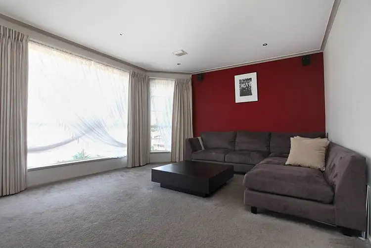 Seventh view of Homely house listing, 19 Kiparra Close, St Albans VIC 3021