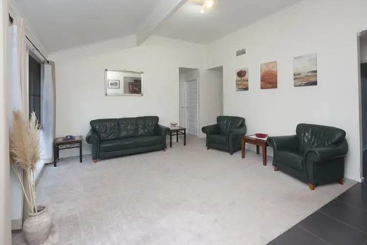 Fourth view of Homely house listing, 5 Saligna Court, Langwarrin VIC 3910