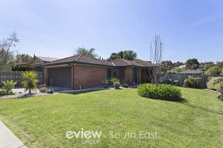 40 Parman Avenue, Pakenham VIC 3810