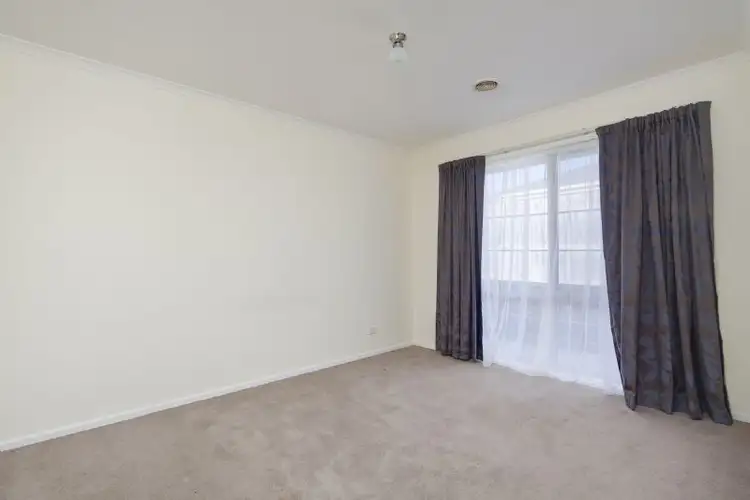Fifth view of Homely unit listing, 2/17 Raymond Street, Somerville VIC 3912