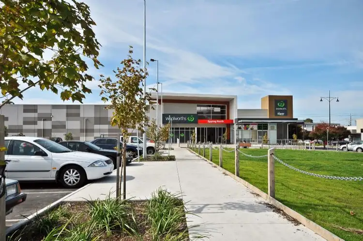 Dwelling 4 Wuchatsch Avenue, Epping VIC 3076