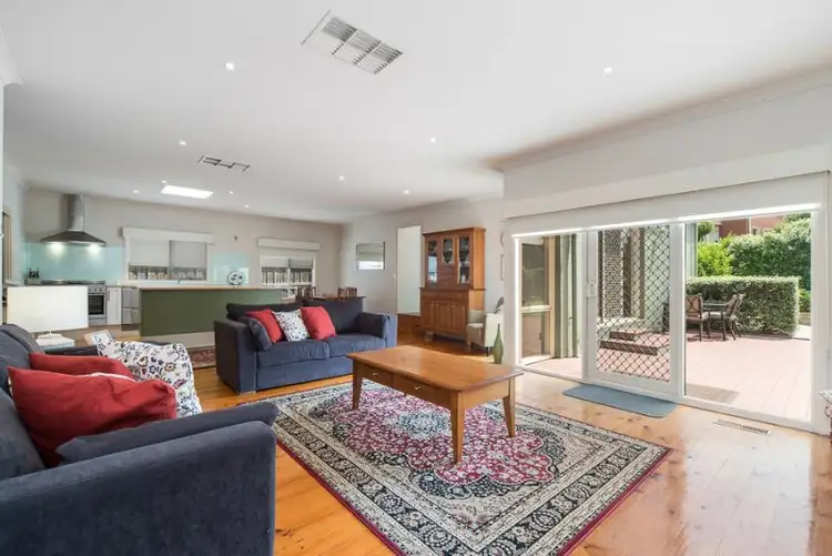 4 Woolmer Court, Frankston South VIC 3199