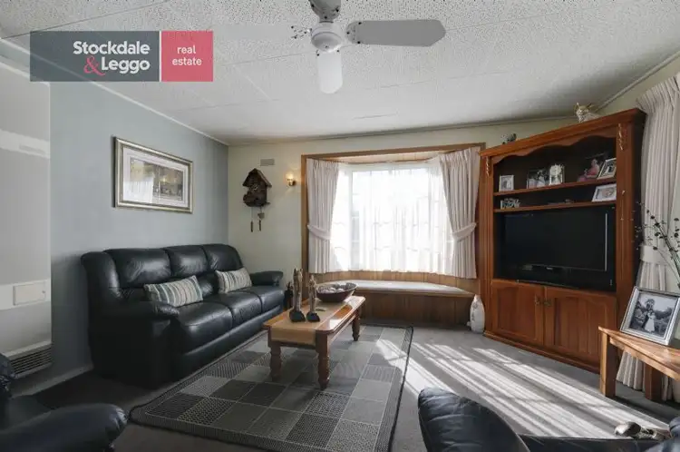 Second view of Homely house listing, 2 Blackwood Place, Morwell VIC 3840
