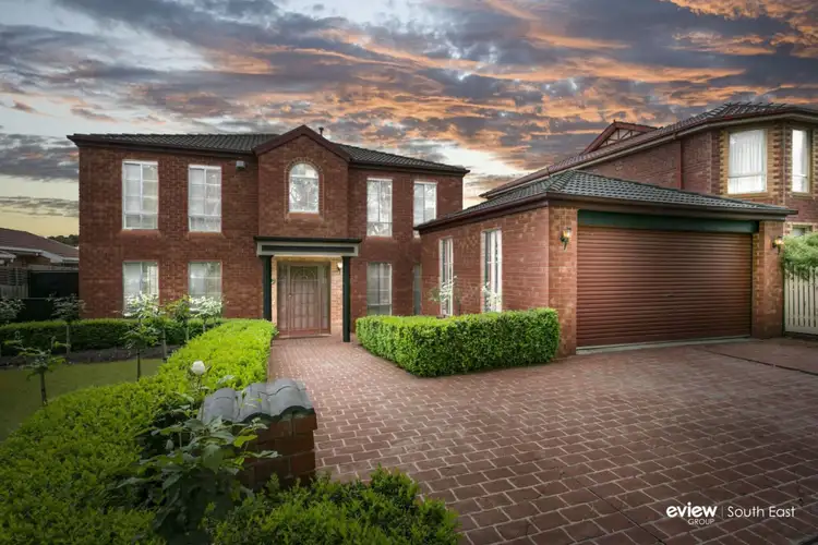 15 Cullen Close, Berwick VIC 3806