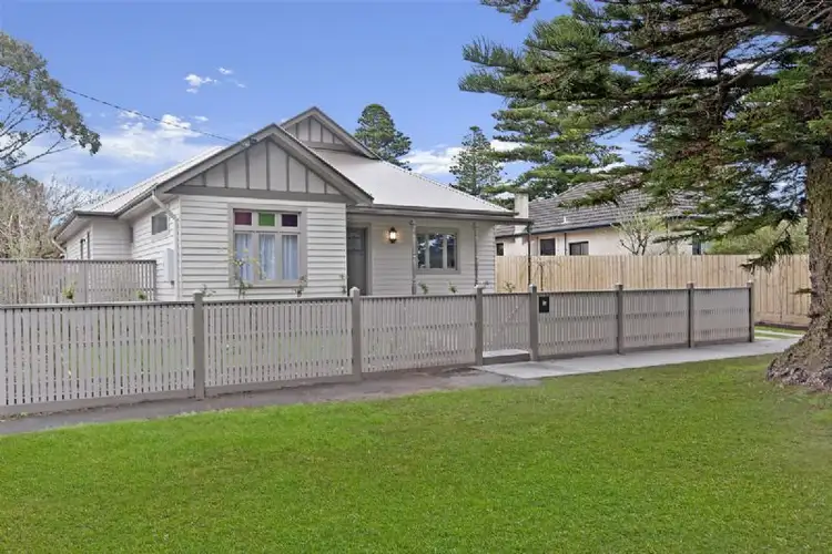 52 William Street, Port Fairy VIC 3284