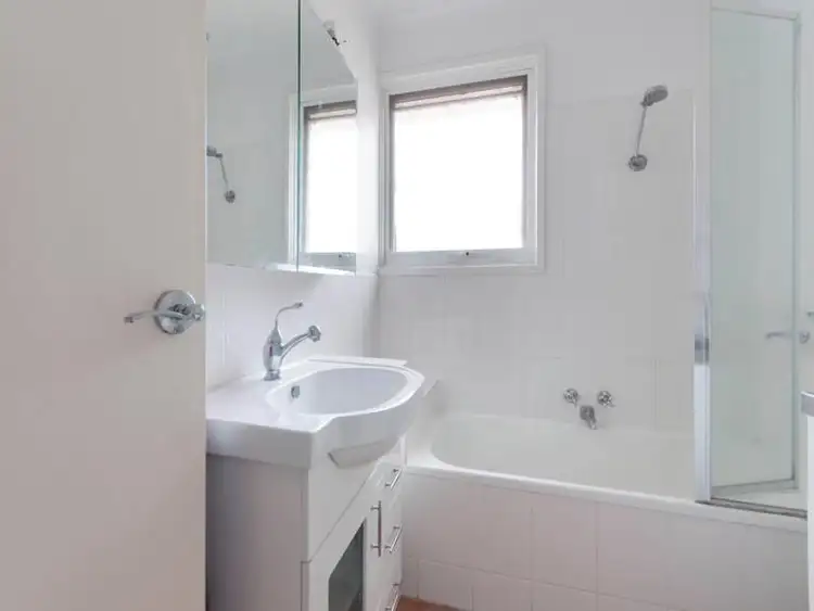 Fourth view of Homely apartment listing, 8/32 Victoria St, Hastings VIC 3915