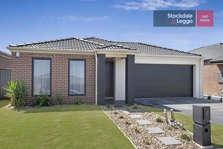 12 Bankton Avenue, Cranbourne East VIC 3977