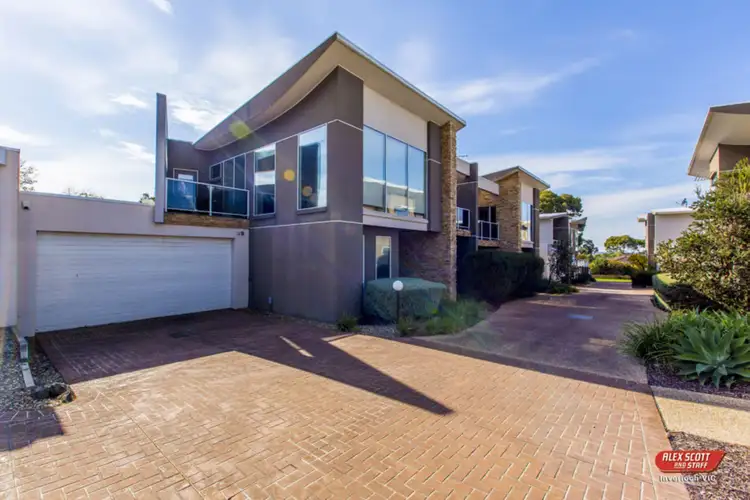 5/20 The Crescent, Inverloch VIC 3996