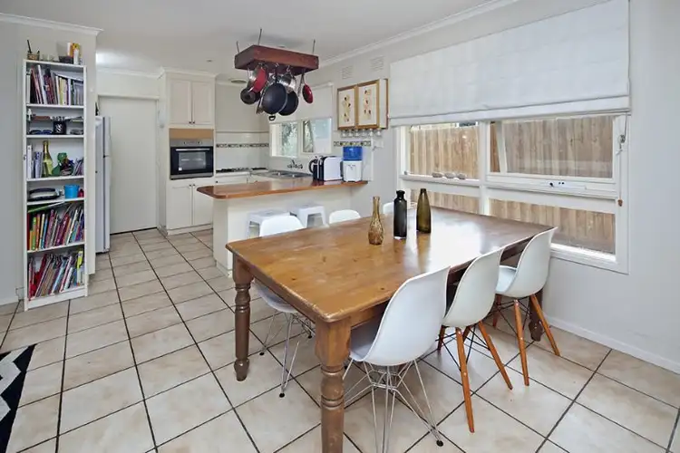 Fourth view of Homely house listing, 2 Knott Court, Langwarrin VIC 3910