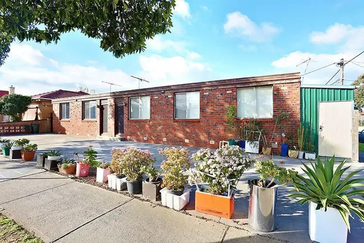 Main view of Homely unit listing, 4/26 Hampshire Road, Sunshine VIC 3020