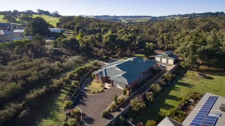 45 Crestwood Drive, Rosebud VIC 3939
