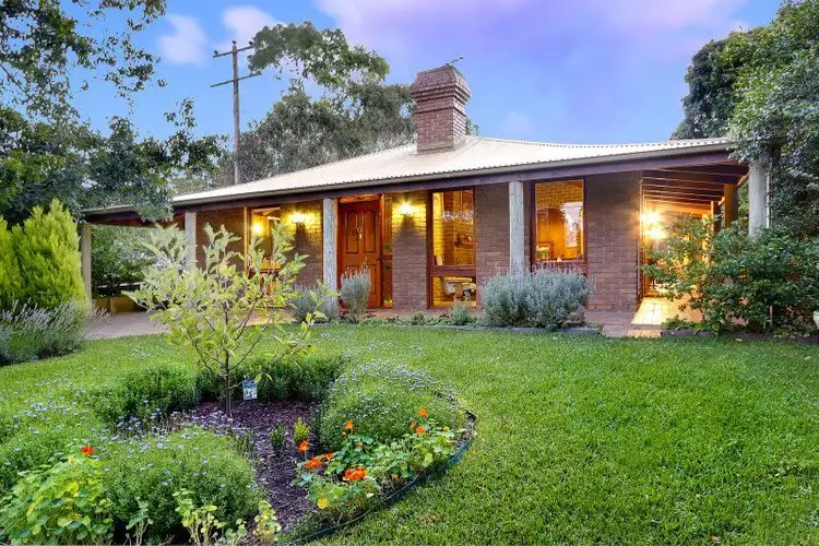 38 Bruarong Crescent, Frankston South VIC 3199