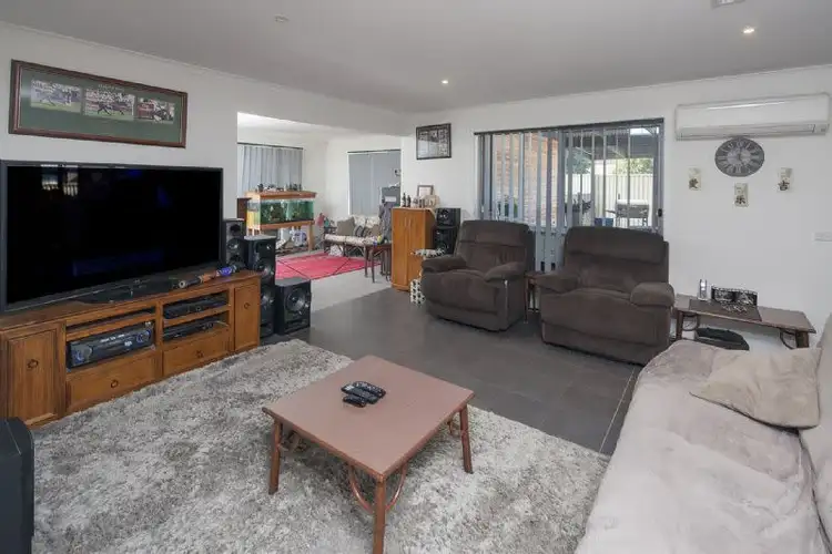 Seventh view of Homely house listing, 32 VIOLA AVENUE, Pakenham VIC 3810