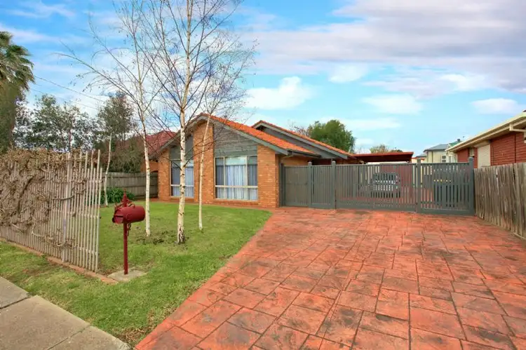 44 Avondale Avenue, St Albans VIC 3021