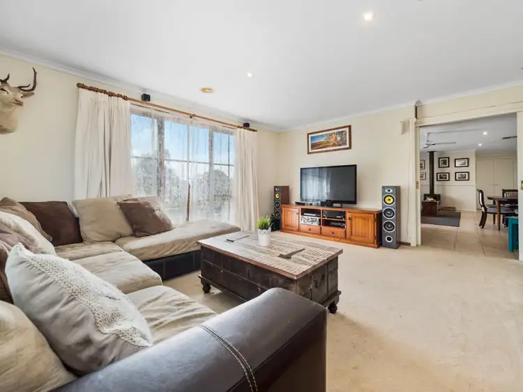 Fourth view of Homely house listing, 1 Benjamin Court, Somerville VIC 3912
