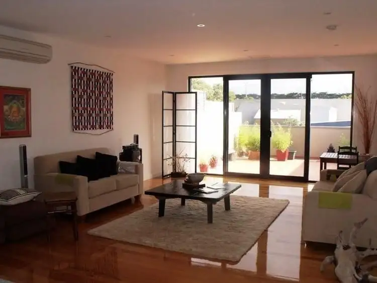 2/22 Beaton Place, Inverloch VIC 3996