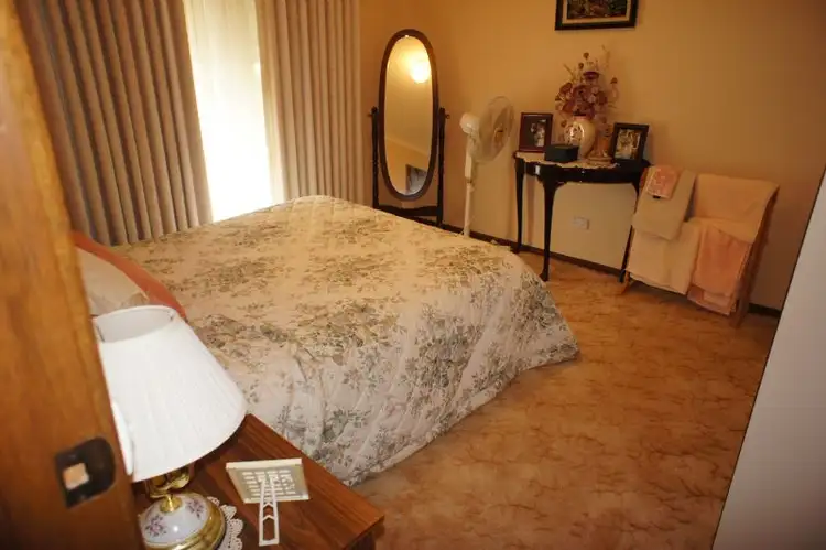 Seventh view of Homely unit listing, 1/18 Hopetoun Road, Drouin VIC 3818