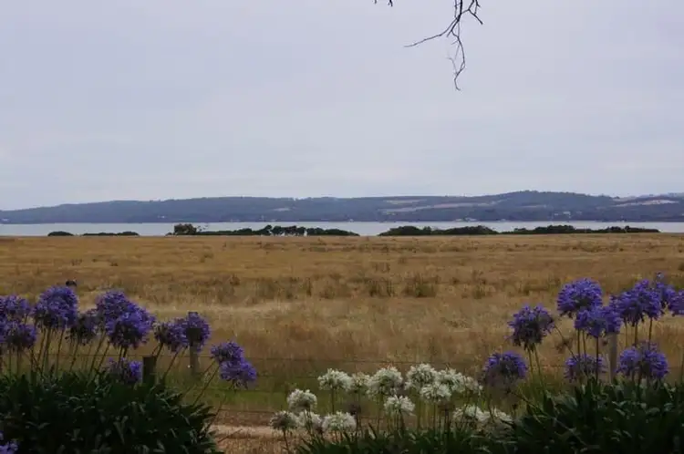 66 BAYVIEW AVENUE, Tenby Point VIC 3984