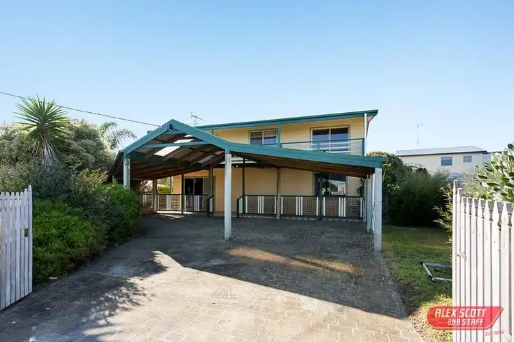 34 MARINE STREET, Cape Paterson VIC 3995
