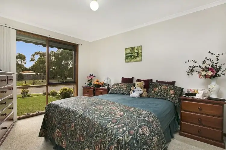 Fifth view of Homely house listing, 117 Gipps Crescent, Cranbourne North VIC 3977