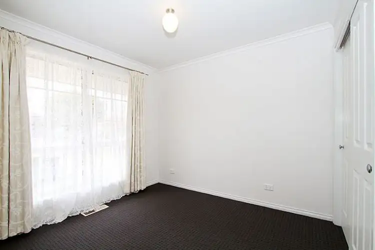 Sixth view of Homely unit listing, 1/33 Purinuan Road, Reservoir VIC 3073