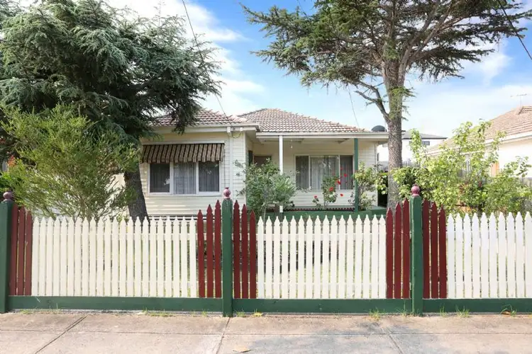 8 Thomas Street, St Albans VIC 3021