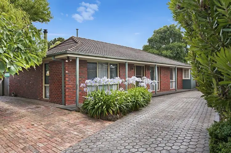 8 Ellery Court, Cranbourne North VIC 3977