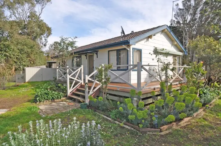 9 ANDERSON AVENUE, Inverloch VIC 3996