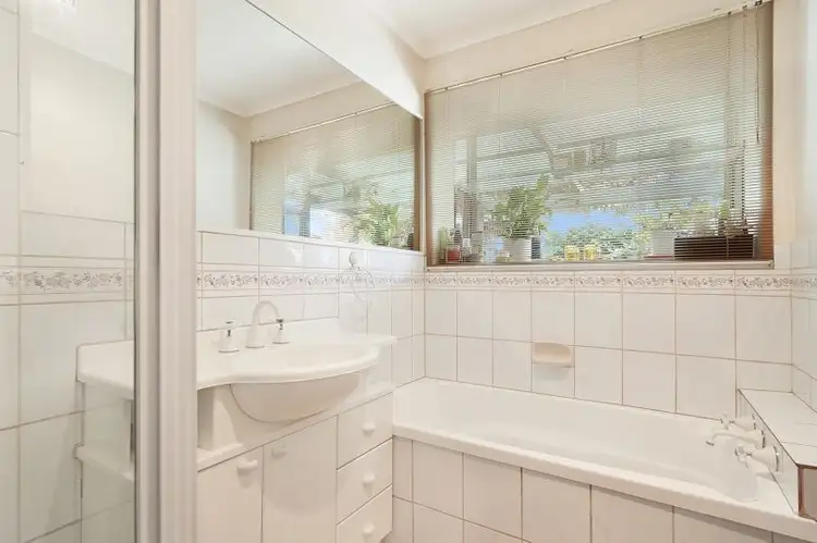Sixth view of Homely house listing, 8 Ellery Court, Cranbourne North VIC 3977