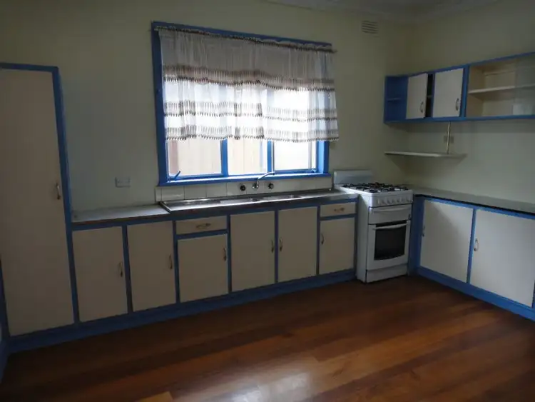 Fourth view of Homely house listing, 3 Silvester Crescent, St Albans VIC 3021
